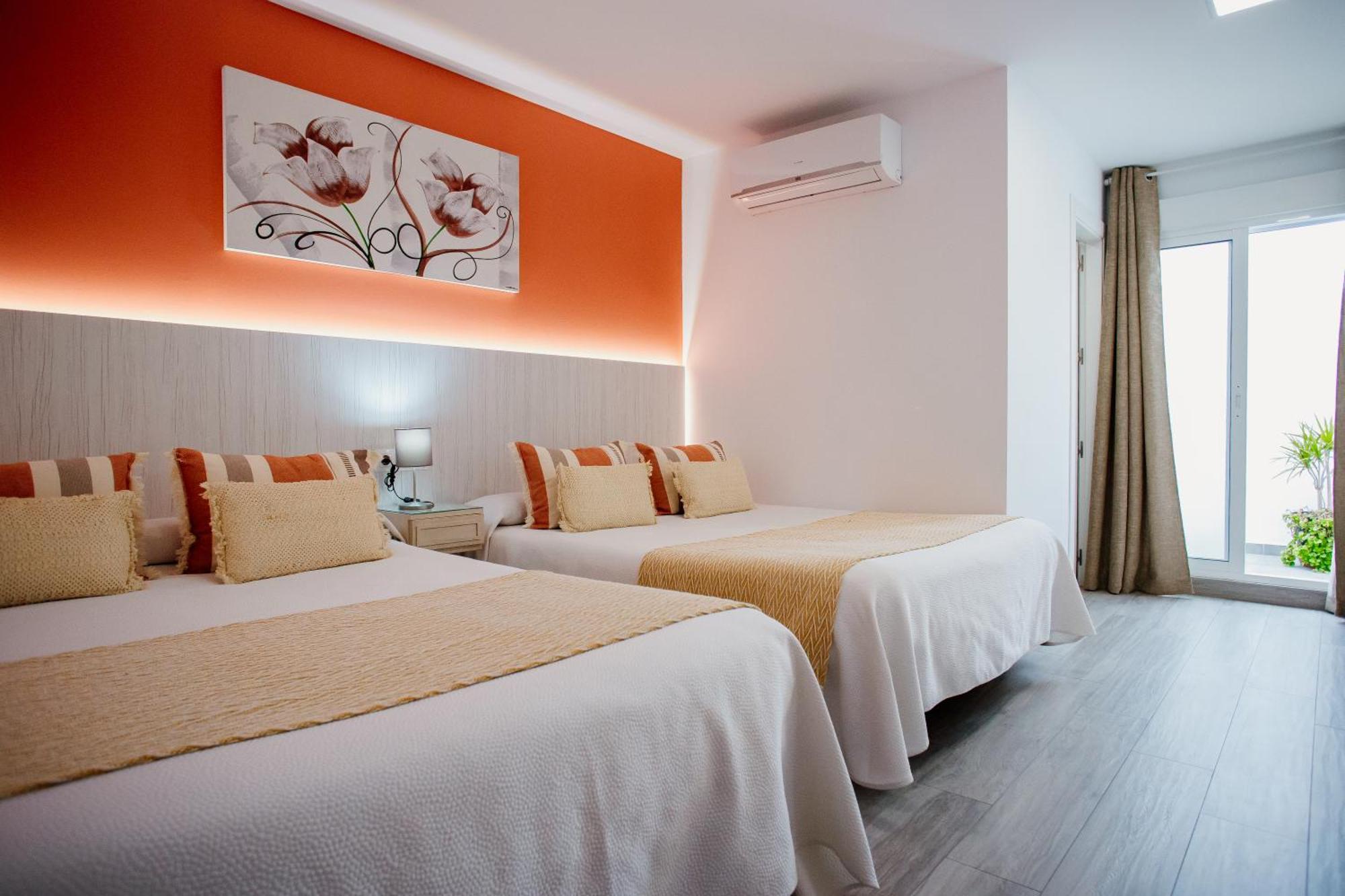 Turisticos Mastil 16 P2 Guest house 2*